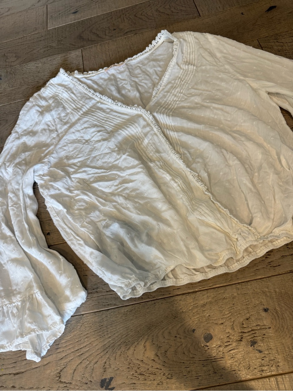 Mi Ami Textured V-Neck Women's Blouse